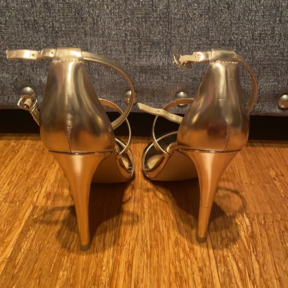 Steve Madden Rose Gold strappy heels, 3” heel, only worn once. - Picture 2 of 5